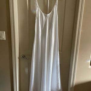 Satin long halter style night gown ( new) size Large
